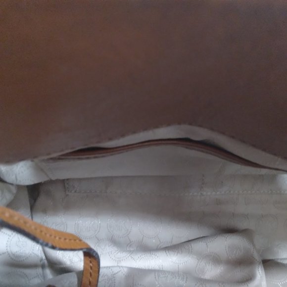 Michael Kors Hamilton Tote Handbag w/ 2 belts! - Picture 7 of 16